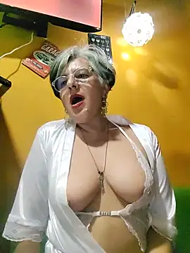 Chat XXX en directo de ilonna2025