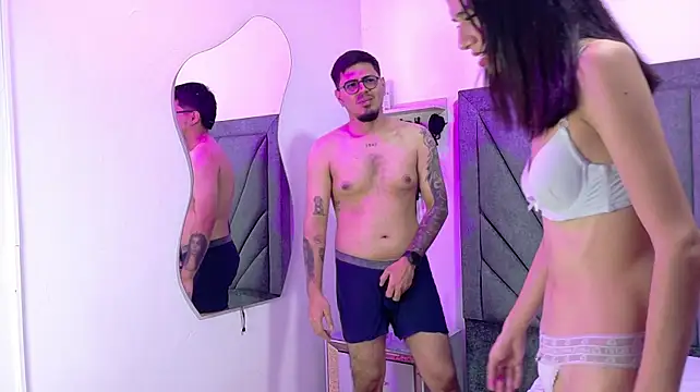 Chat XXX ao vivo de ThreeForFun_OS