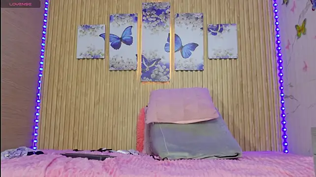 Moonceleste Chat XXX live