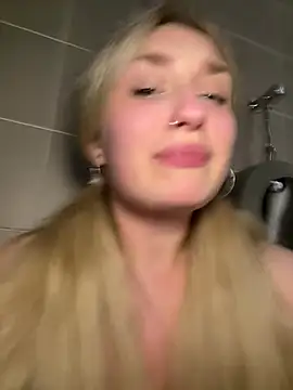 XXX chat uživo modela LollyPollly