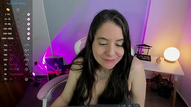 Chat +18 de Tamara_m_ ao vivo