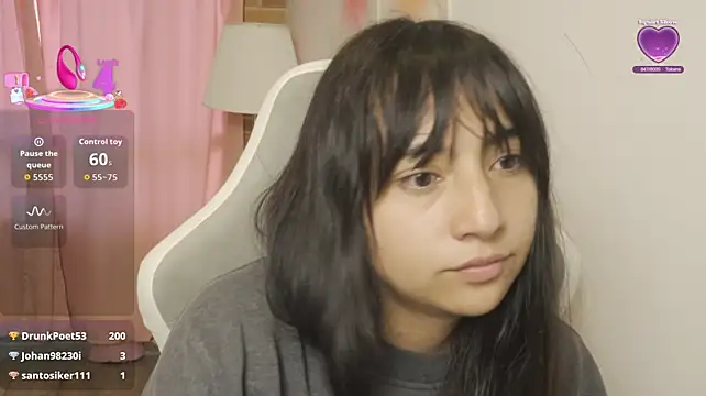 Chat XXX ao vivo de EmmitaGarcia