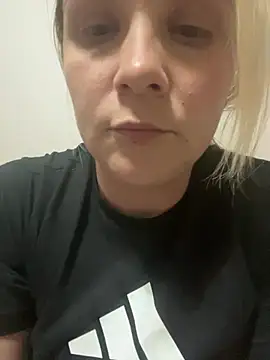 LaRa_forU 现场XXX聊天