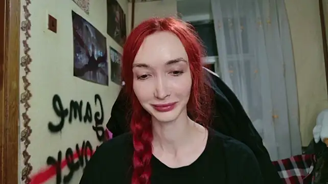 Chat +18 de Roxy_Silver ao vivo
