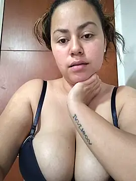camila-titis Live XXX-Chat