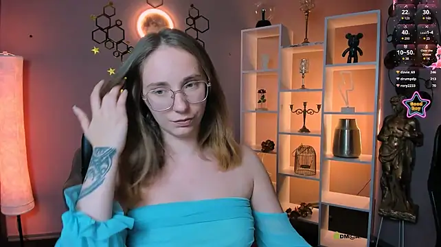 evalora_vei 现场XXX聊天