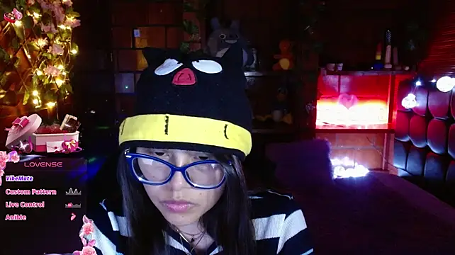 Chatroom XXX en direct de MidoriQuiinn