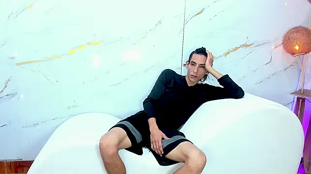 AmazingOrgasmのライブXXXチャット