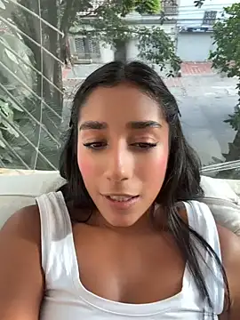 SaryJonex Chat XXX in diretta