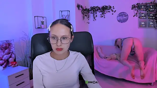 mona_cloud's Live XXX Chat