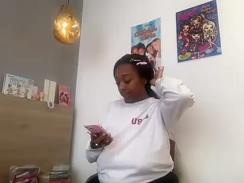 צ'אט XXX בשידור חי של ChocolateCakeQueen