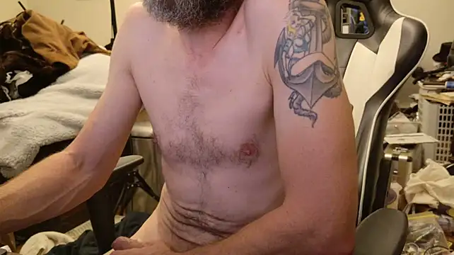 BrokenWithoutCare Live XXX-Chat