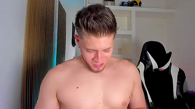 Chat XXX en directo de SebastianMaximoff_