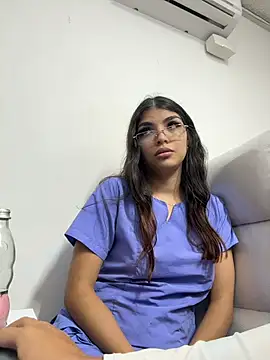 دردشة Mia_Alanna الجنسية المباشرة
