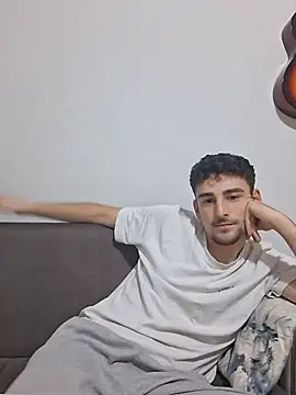 Yasinyasin7n Live XXX chat