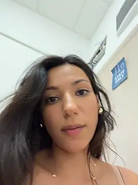 -_MiaQueen_-'s Webcam Show