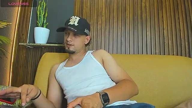 Онлайн чат XXX Jayko_Miller3