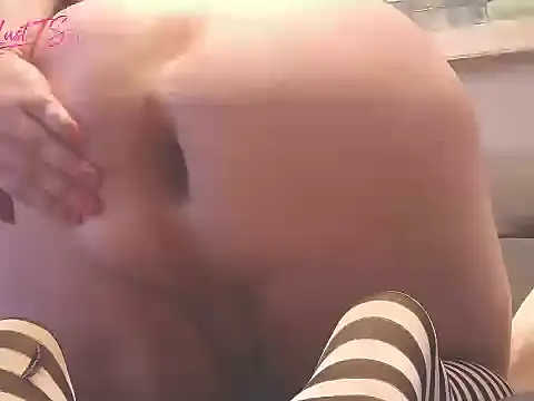 Chat XXX en directo de MeganLustTS