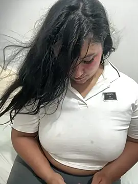 Chat +18 de Eva_Ferrari ao vivo
