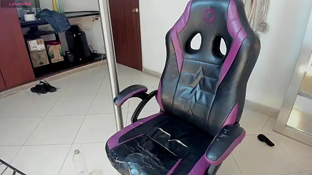 Lycan____ Chat XXX live