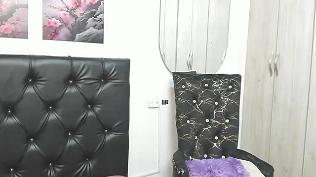 pinky_f00x – Live XXX-chat