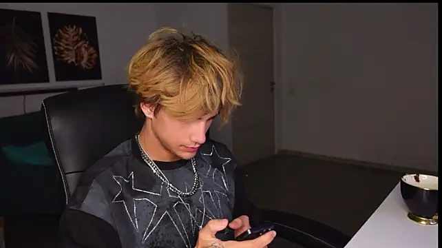 Denis_Wu – Naživo XXX chat