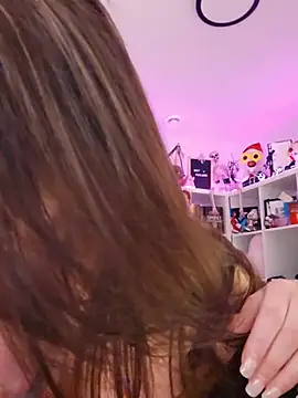 Chat +18 de LilyOrion ao vivo