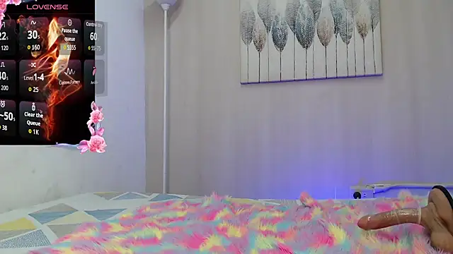 Kriztalwet_'s Live XXX Chat