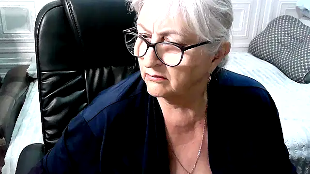 Chat XXX ao vivo de LolkaAlyss