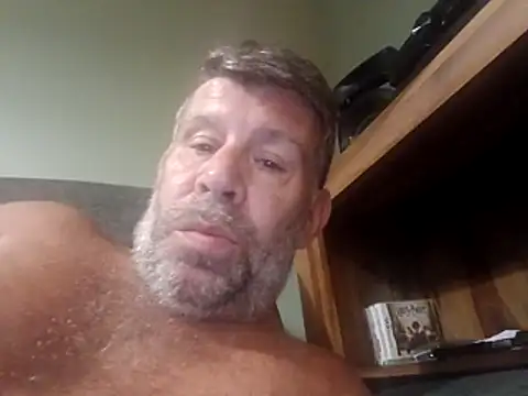 stud2512 live XXX chat