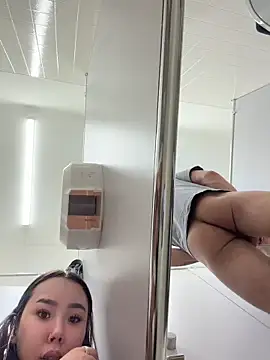 Chat XXX Live Asian_Asami