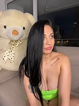 Ainaramoon's Live XXX Chat
