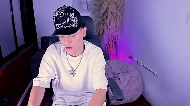 Chatroom XXX en direct de Hydan_