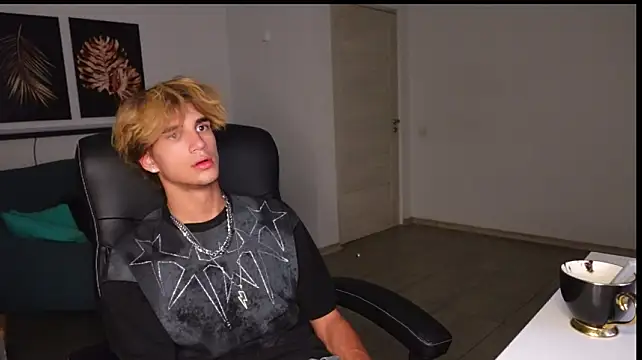 Denis_Wu – Naživo XXX chat