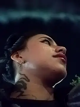 Naomy_Gomez_のライブXXXチャット