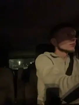 XXX chat uživo modela VelvetKingg