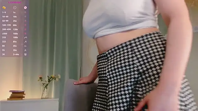 DelilahTaylor Chat XXX live