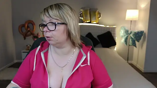 BonnnyBoobsy Chat XXX live