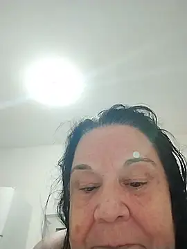 YayaMineira Chat XXX live