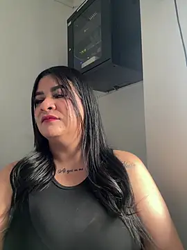 Katty_West Live XXX-Chat