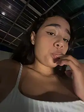 Sara-Castillo Chat XXX live