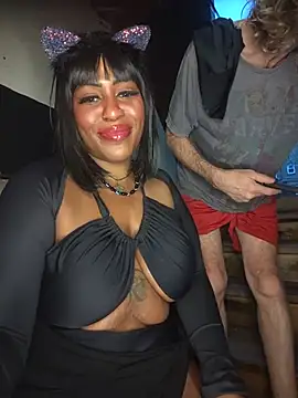 AmazonianMistress Chat XXX live