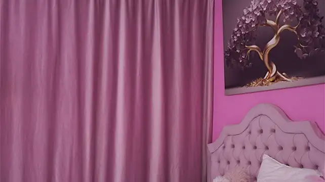 Chat +18 de LaraBrynn ao vivo