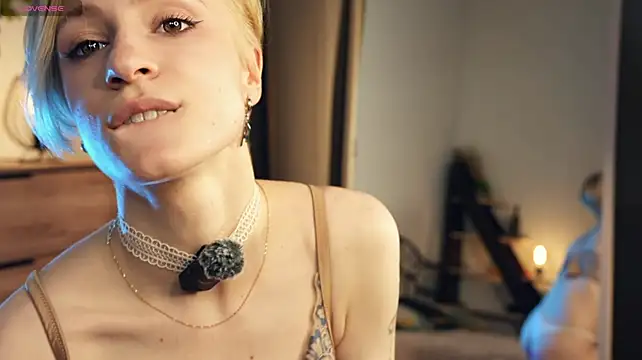 JanettePerro Adlı Modelin Canlı XXX Sohbeti