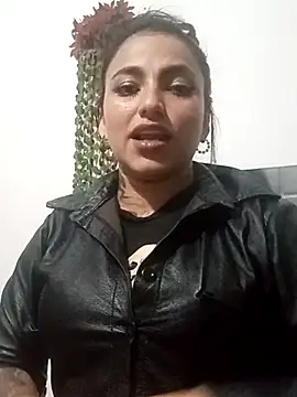 Chat XXX en directo de Naomy_Gomez_