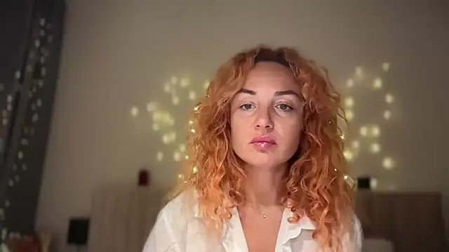Reddgiirl Adlı Modelin Canlı XXX Sohbeti