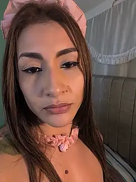 LatinaRoomies Live XXX Chat