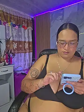 Teffy__xxx Chat XXX in diretta
