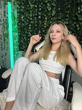 Eva_Kit's Live XXX Chat
