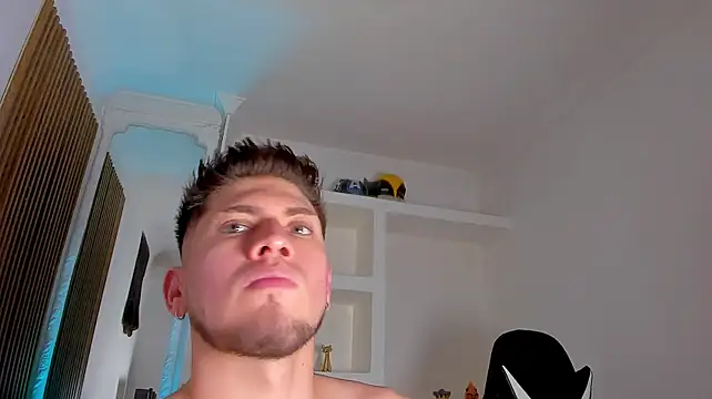SebastianMaximoff_ Adlı Modelin Canlı XXX Sohbeti
